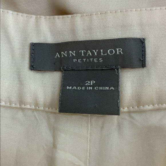 Ann Taylor Women’s 2P Satin Cream Dress Pants Straight Workwear Dressy - Picture 7 of 8